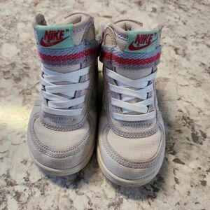 Nike Kids Shoes - White and Pink